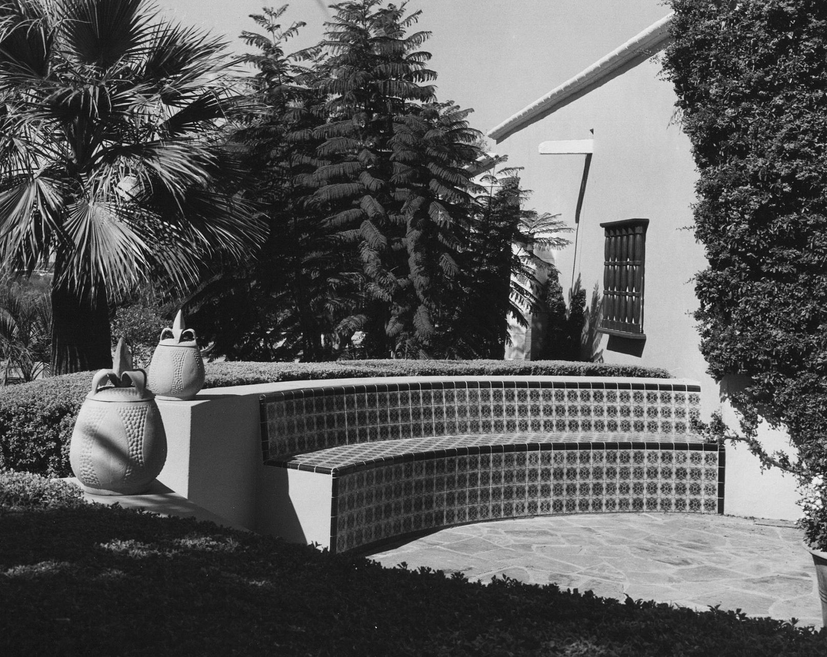 1965 Tucson home photos: Spanish themes throughout